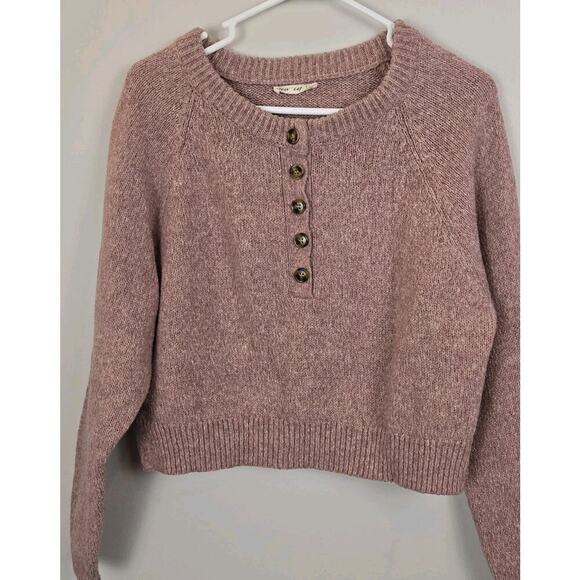 Button Henley Sweater Dusty Pink Poly Cotton Blend V-Neck SMALL Schoolgirl Crop - Picture 2 of 8